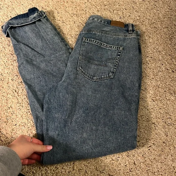 AE mom jeans - Picture 2 of 5